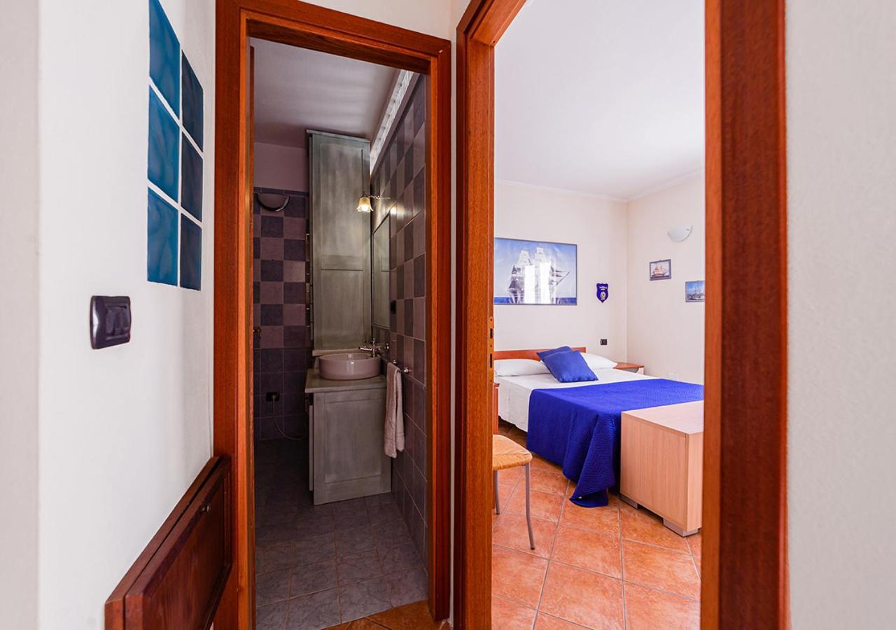 Murphy Holiday Home - Le Residenze Di Padule 02 La Maddalena  Exterior photo